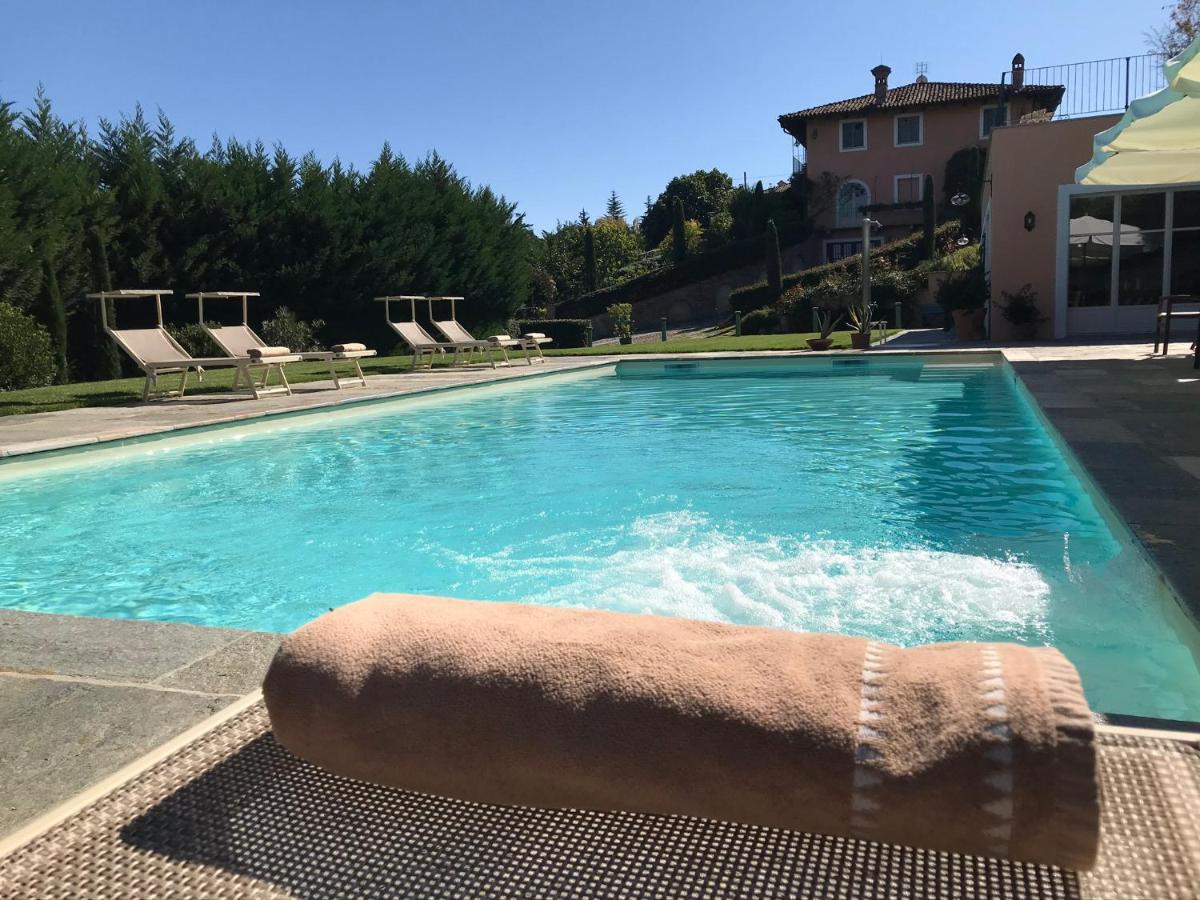 Villa Bricco Dei Cogni La Morra Exterior foto