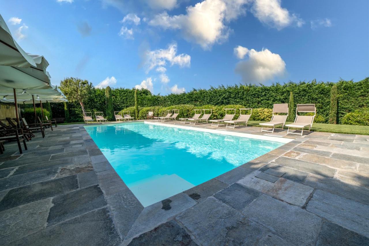 Villa Bricco Dei Cogni La Morra Exterior foto
